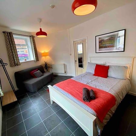 Brickworks - 2 Bedrooms, 15 Mins Walk To The Centre, With Garden Κάρντιφ Εξωτερικό φωτογραφία